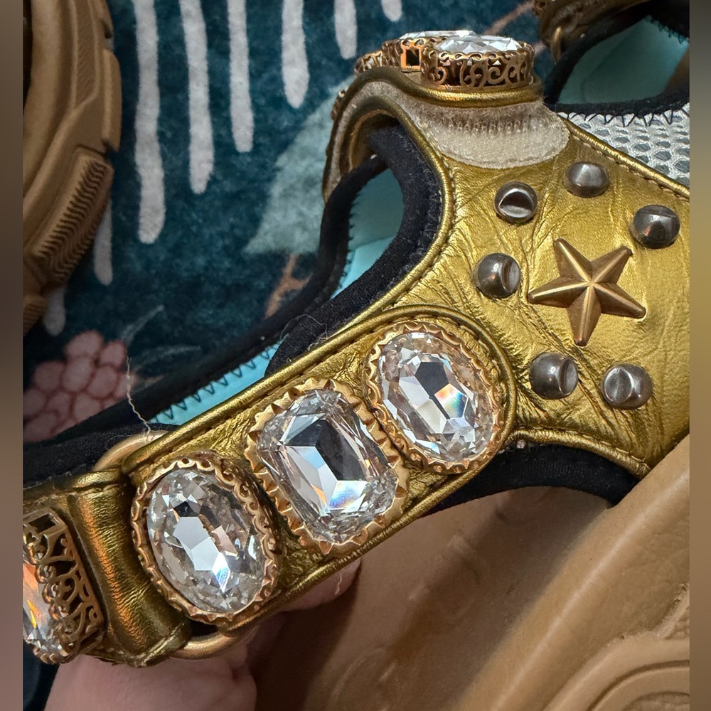 Gucci Gold Crystal Sandals - Picture 12 of 16